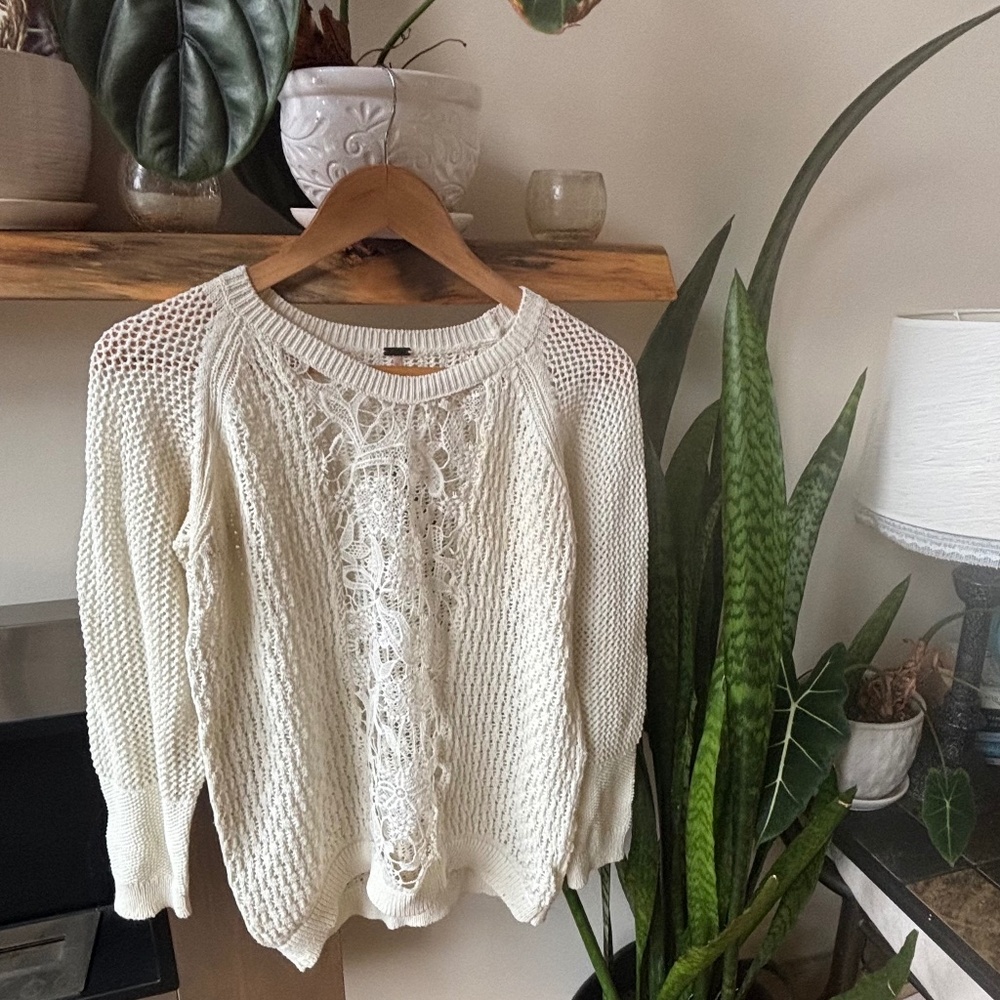 Lovely Poof! Sweater with Unique Detailing